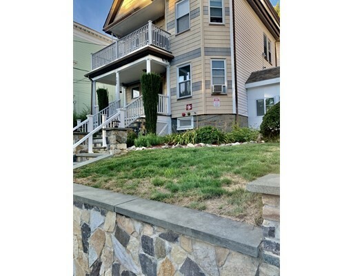 Property Photo:  726 Metropolitan Ave 1  MA 02136 