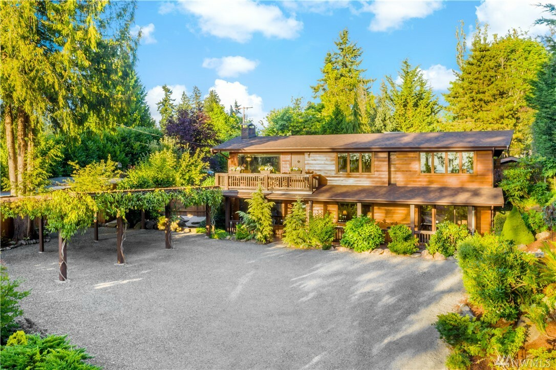 Property Photo:  11419 SE May Creek Park Dr  WA 98056 