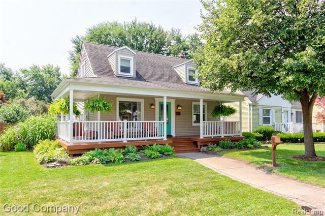 Property Photo:  1203 Royal Avenue  MI 48073 