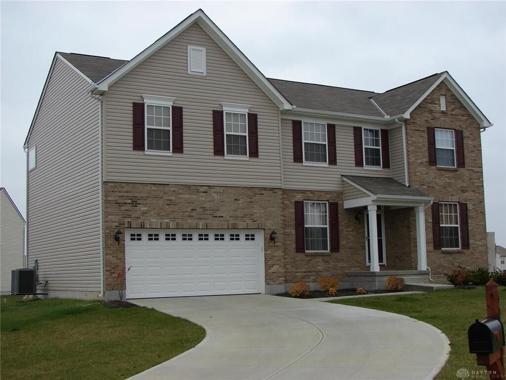 Property Photo: 6918 Pegram Way OH 45424