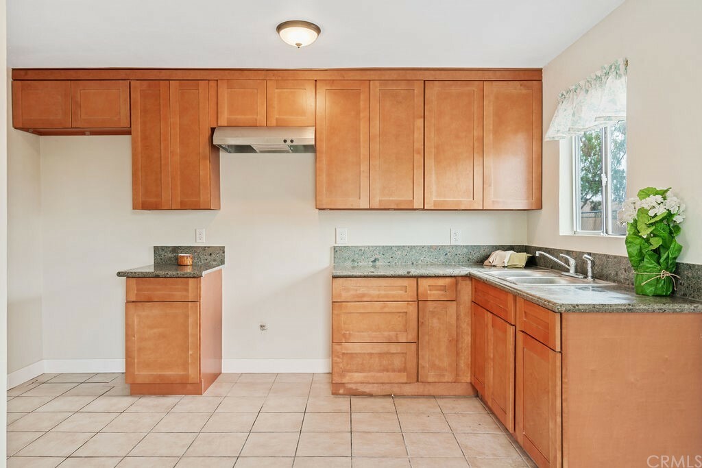 Property Photo:  515 W Western Avenue  CA 92374 