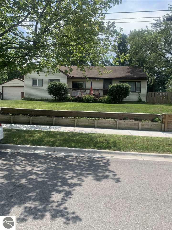 Property Photo: 417 John R Street MI 48617