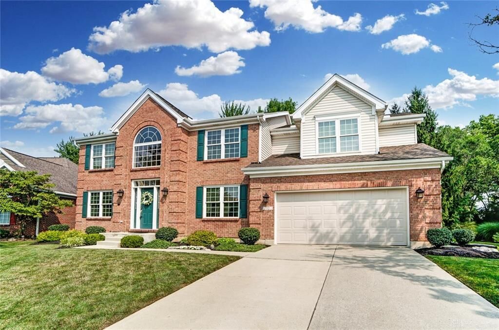 Property Photo: 32 Ambridge Court OH 45066