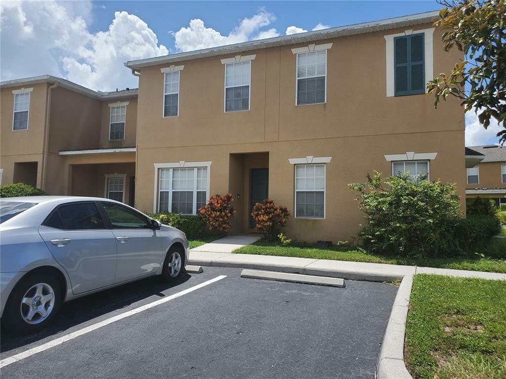 Property Photo:  12933 Kings Crossing Drive  FL 33534 