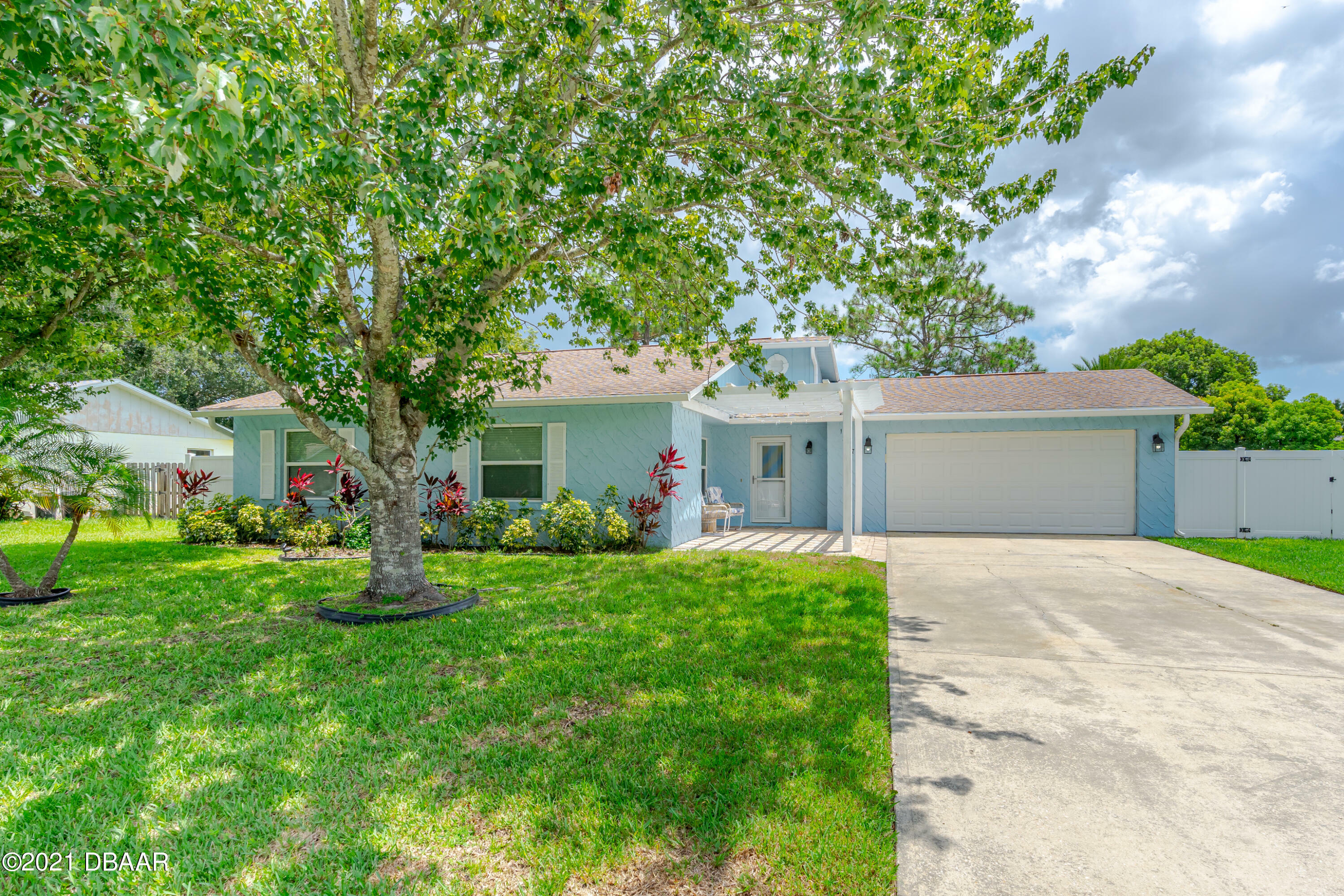 Property Photo:  1237 Thomas Drive  FL 32129 