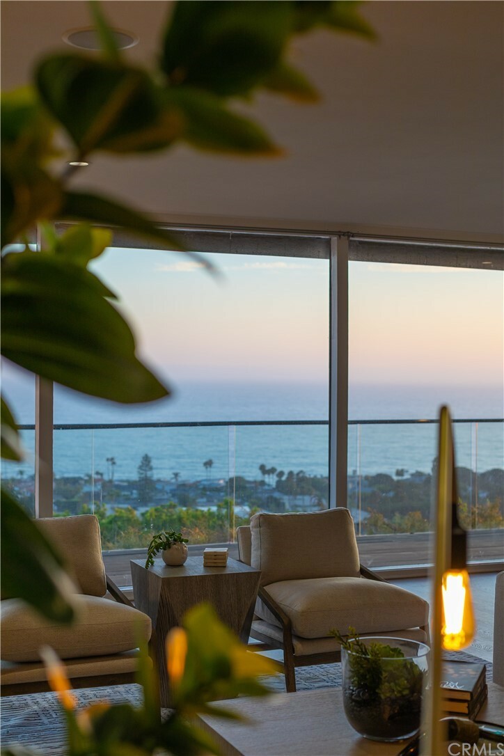 Property Photo:  567 Dunnegan Place  CA 92651 