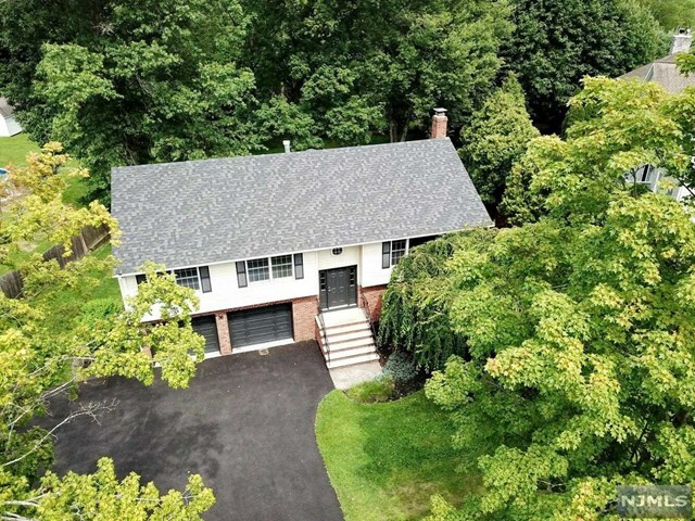 Property Photo:  750 Rivervale Road  NJ 07675 