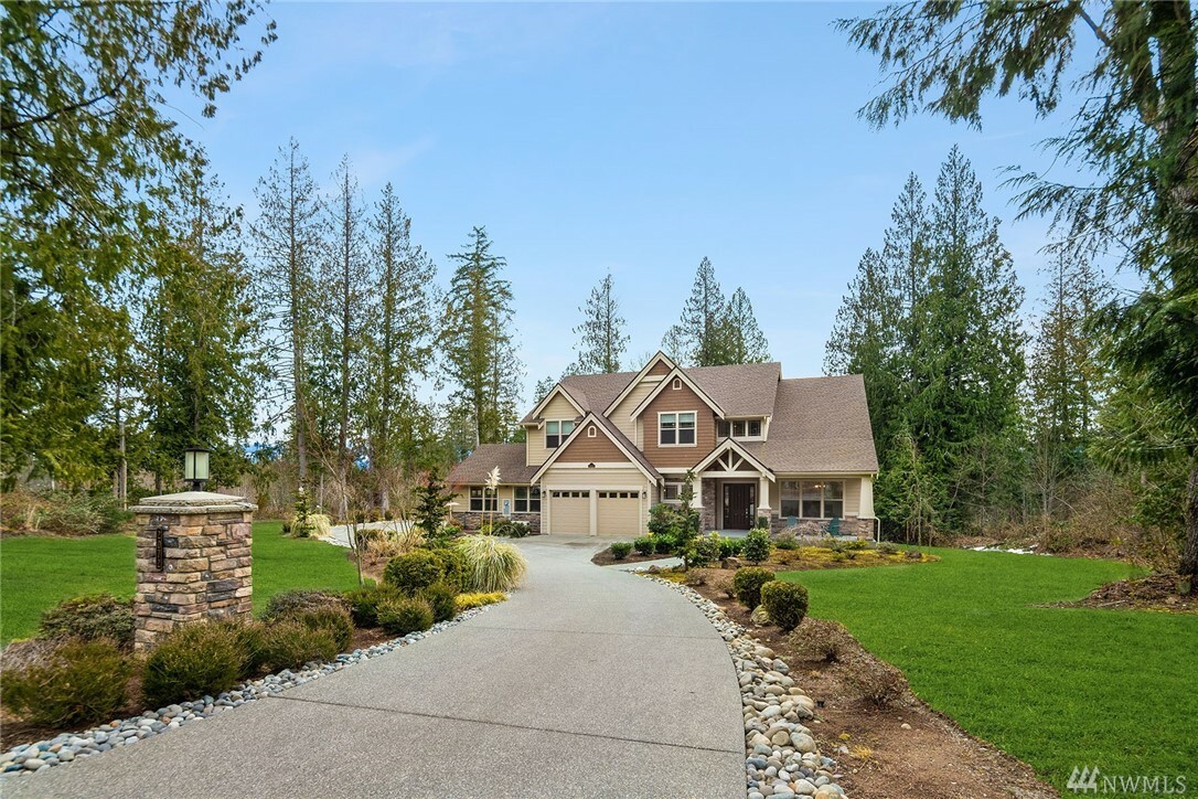 Property Photo:  2072 298th Crescent SE  WA 98024 