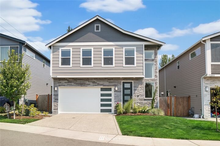 Property Photo: 22009 86th Park W WA 98026