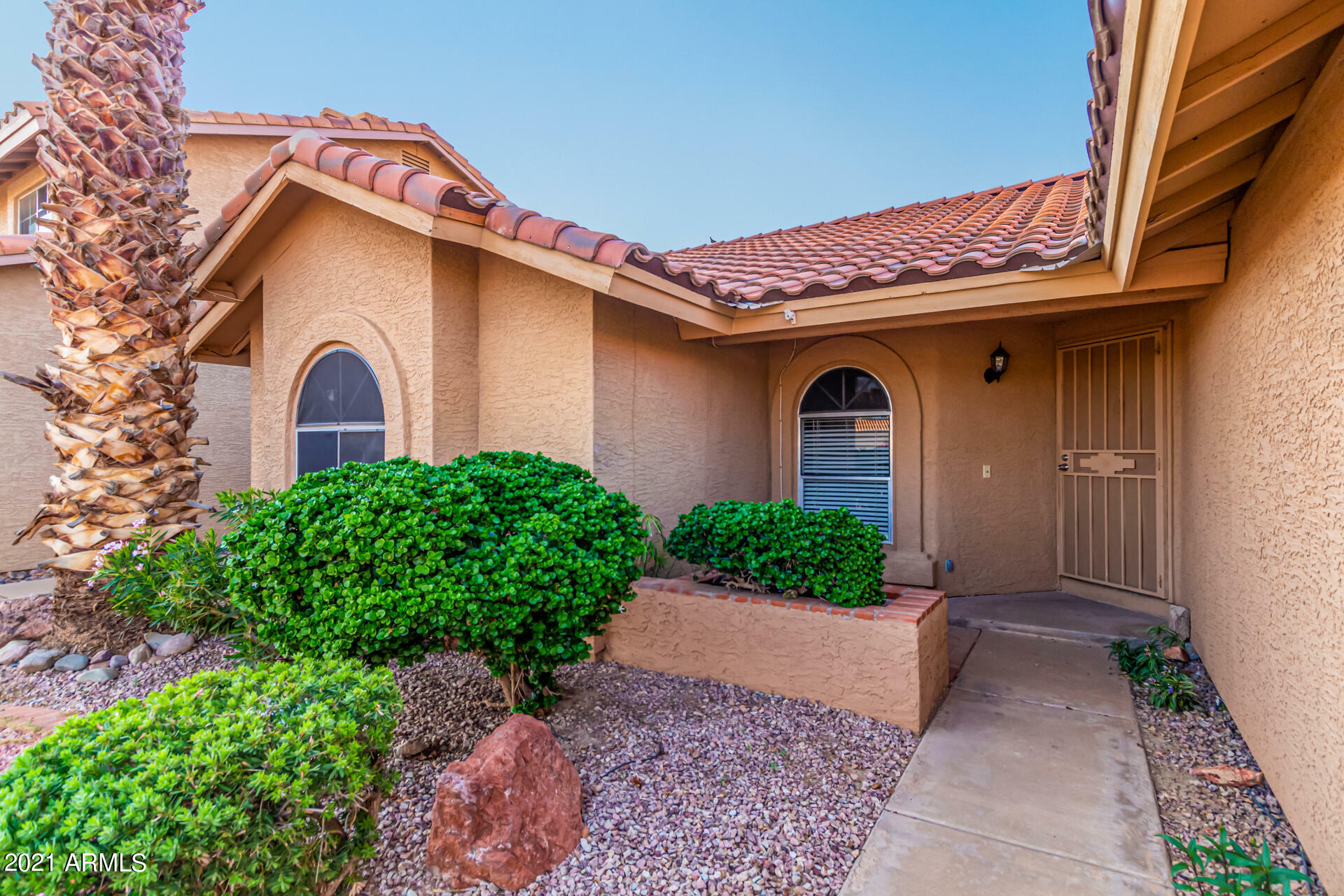 Property Photo:  4302 E Tanglewood Drive  AZ 85048 