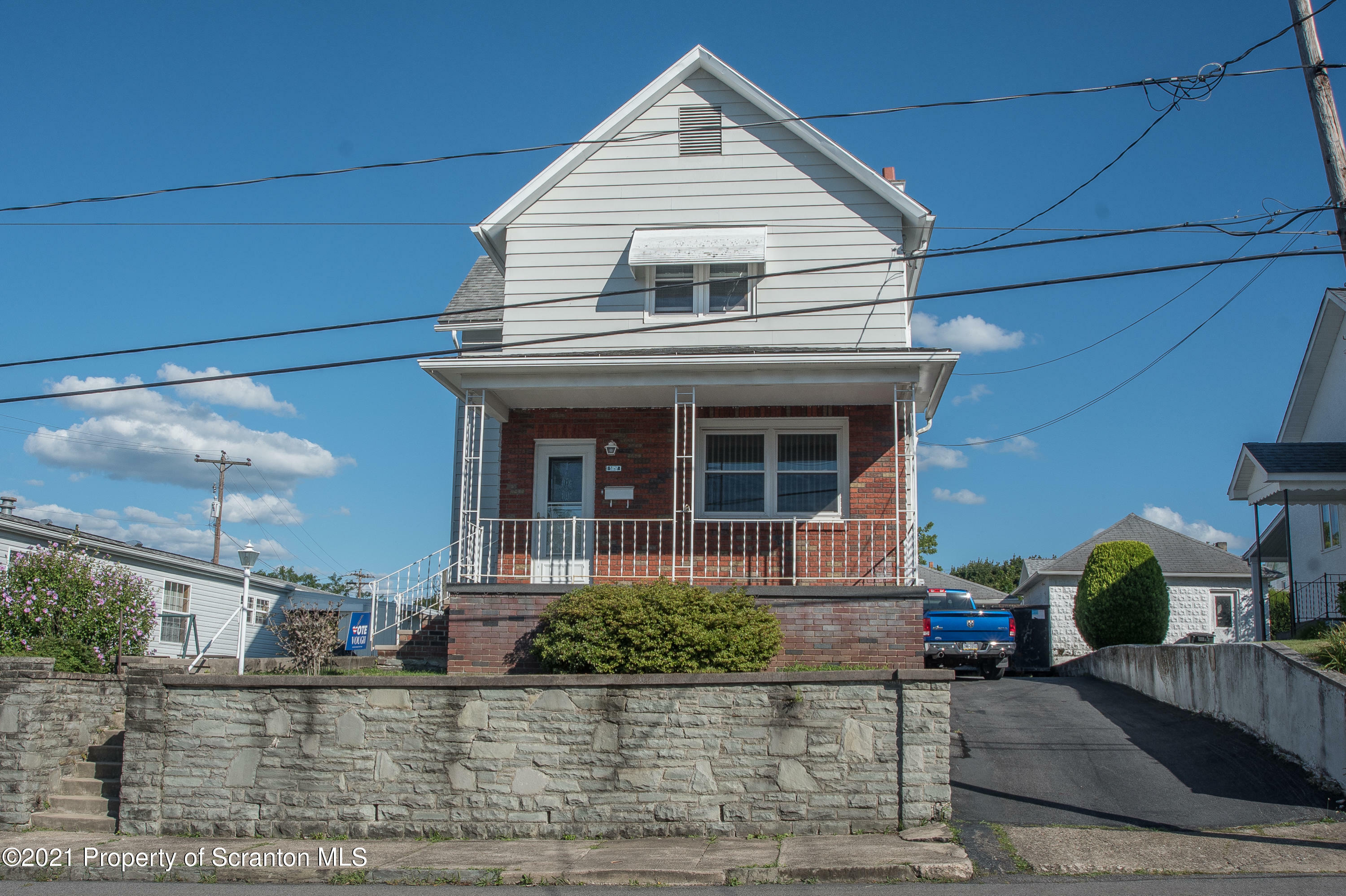 Property Photo:  160 Elizabeth Street  PA 18640 