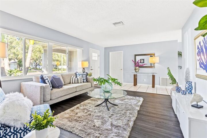 Property Photo:  4937 Shore Acres Boulevard NE  FL 33703 