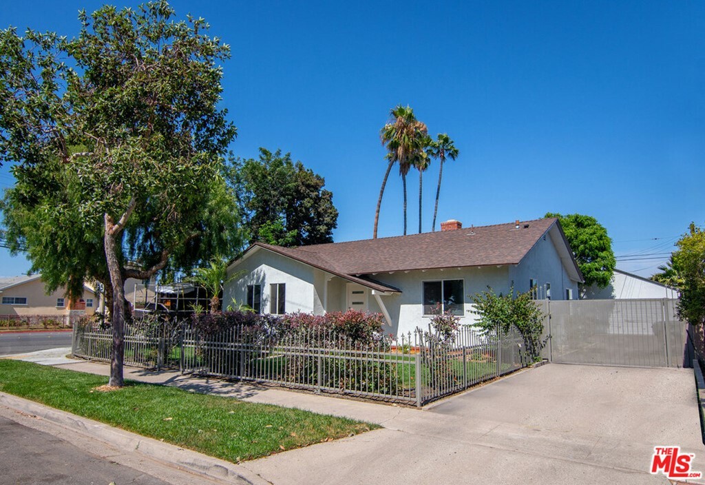 Property Photo:  11502 Gail Lane  CA 92840 