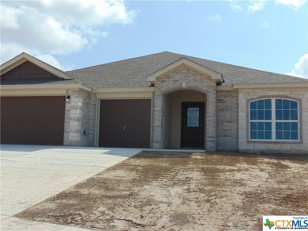 Property Photo: 5108 Charles Loop TX 76542