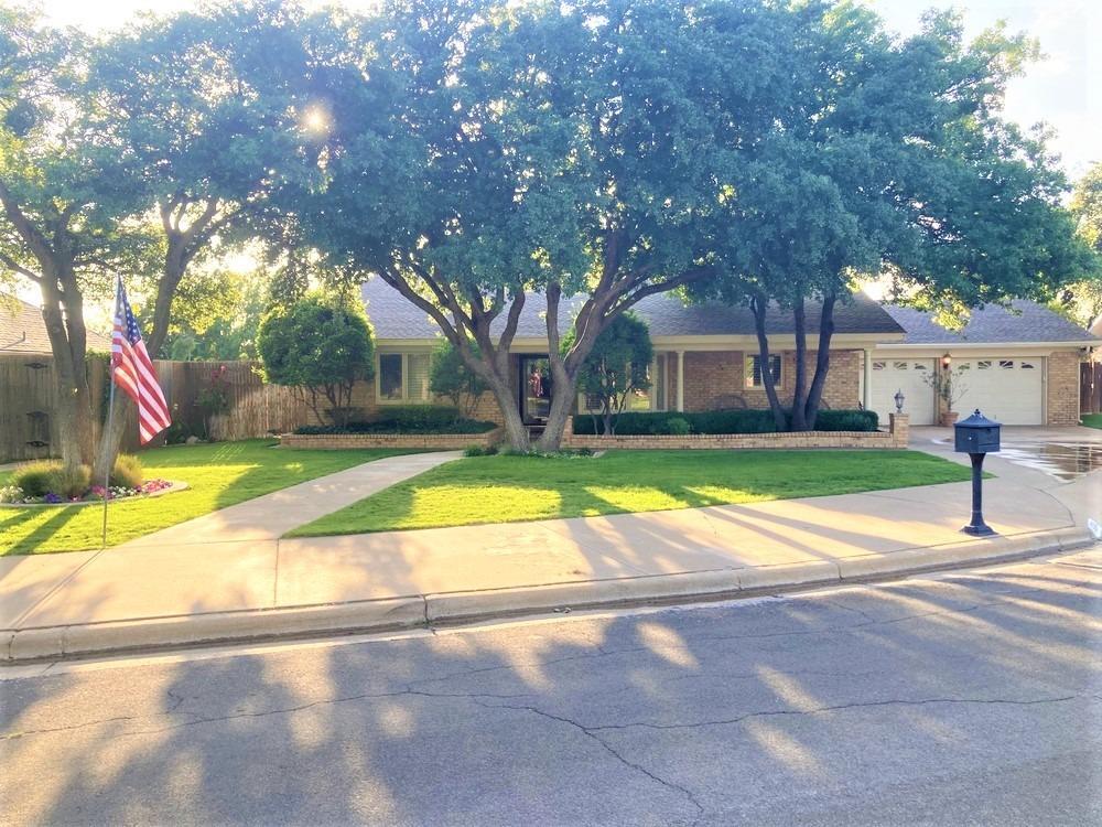 Property Photo: 9204 Lynnhaven Avenue TX 79423