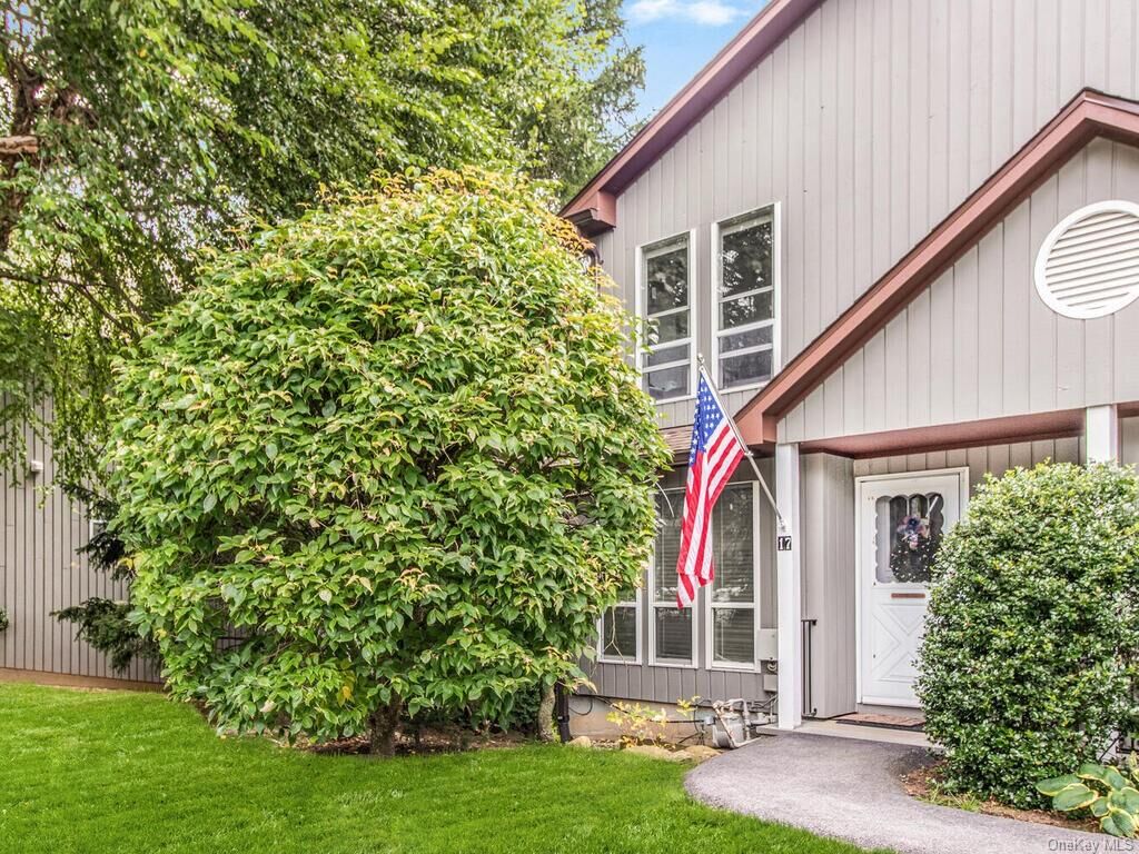 Property Photo:  17 Hemlock Circle  NY 10566