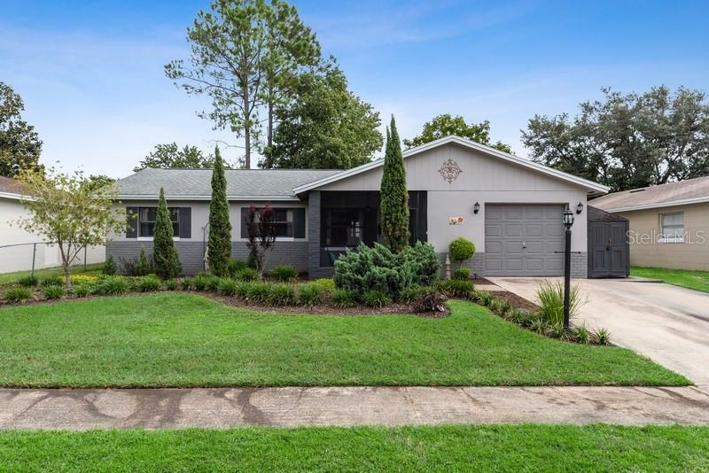 Property Photo:  635 David Street  FL 32708 