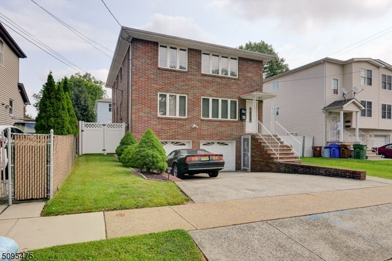 Property Photo:  520 Maple Ave  NJ 07036 