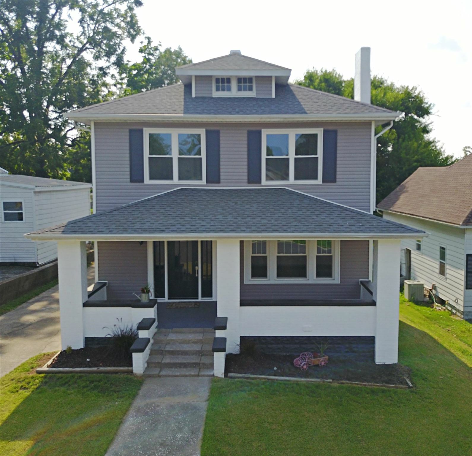 Property Photo: 803 SE 2nd Street IN 47501