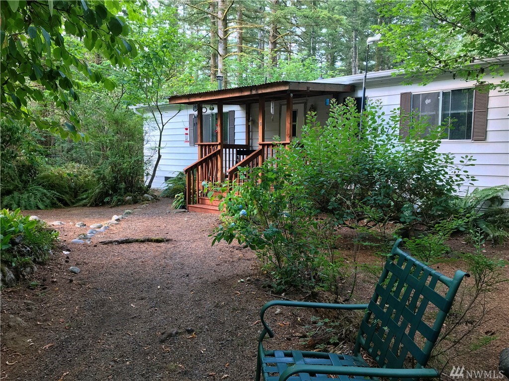 Property Photo:  44217 SE 179th Place SE  WA 98251 