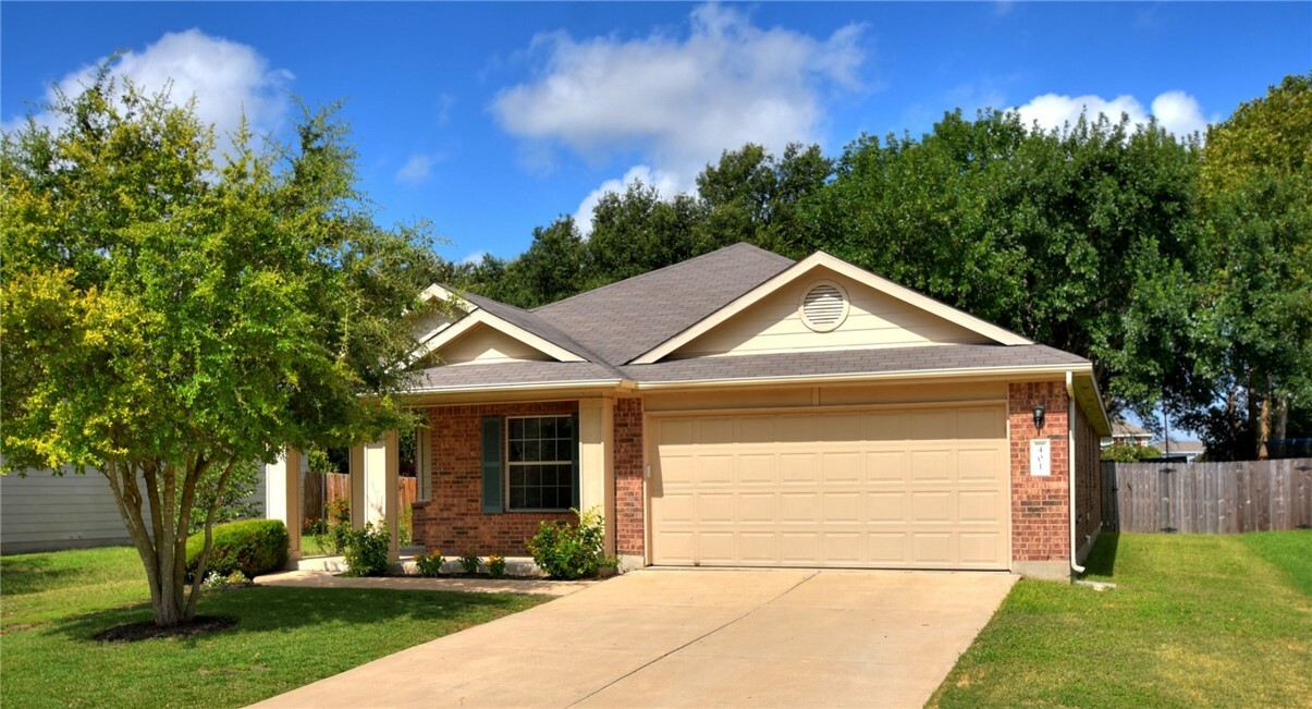 Property Photo:  401 Wold Drive  TX 78634 