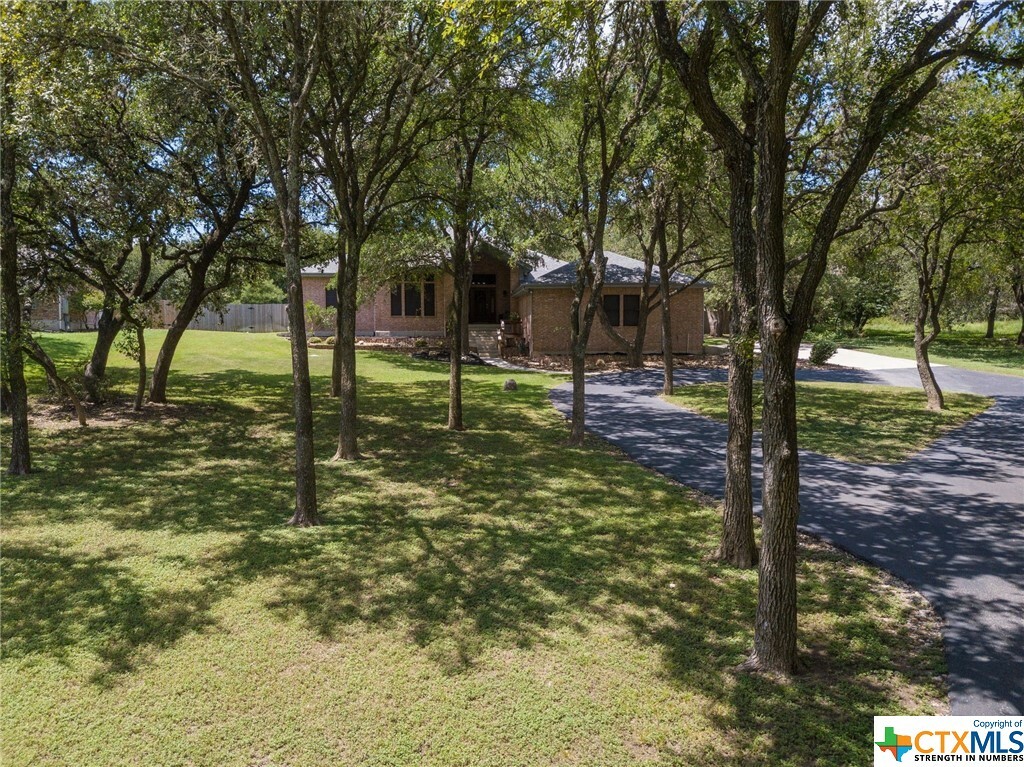 Property Photo:  729 Willow Ridge Drive  TX 78666 