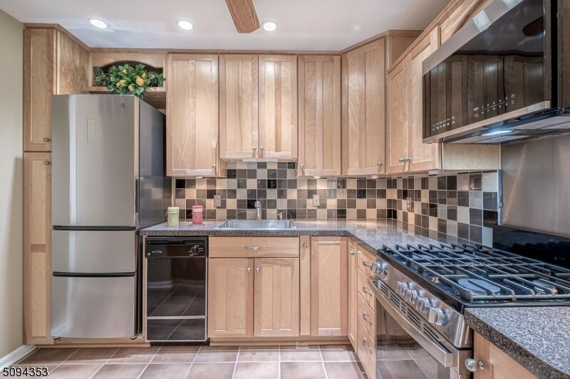 Property Photo:  51 Countryside Dr  NJ 07920 