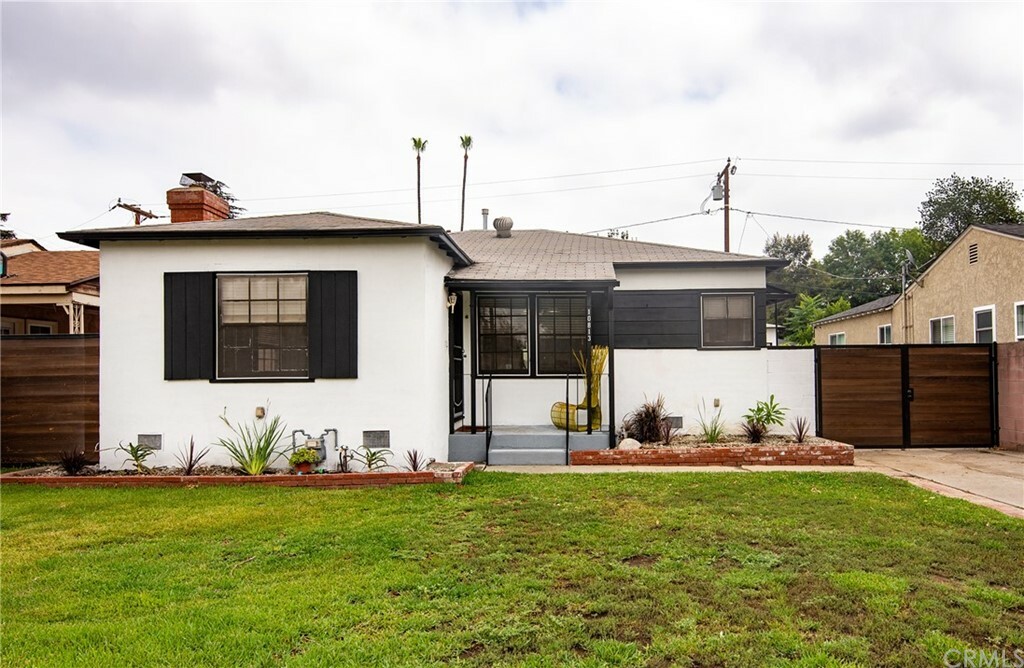 Property Photo:  10813 Dorland Drive  CA 90606 