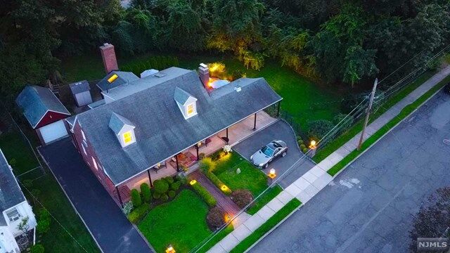 Property Photo:  487 Chestnut Street  NJ 07110 