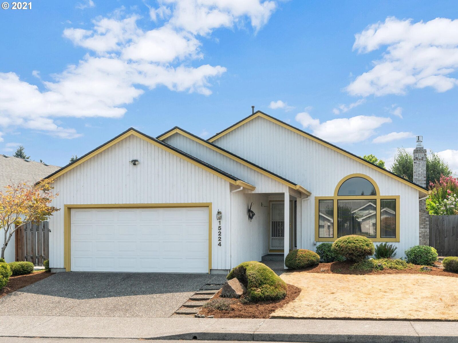 Property Photo: 15224 NE Summerplace Dr OR 97230