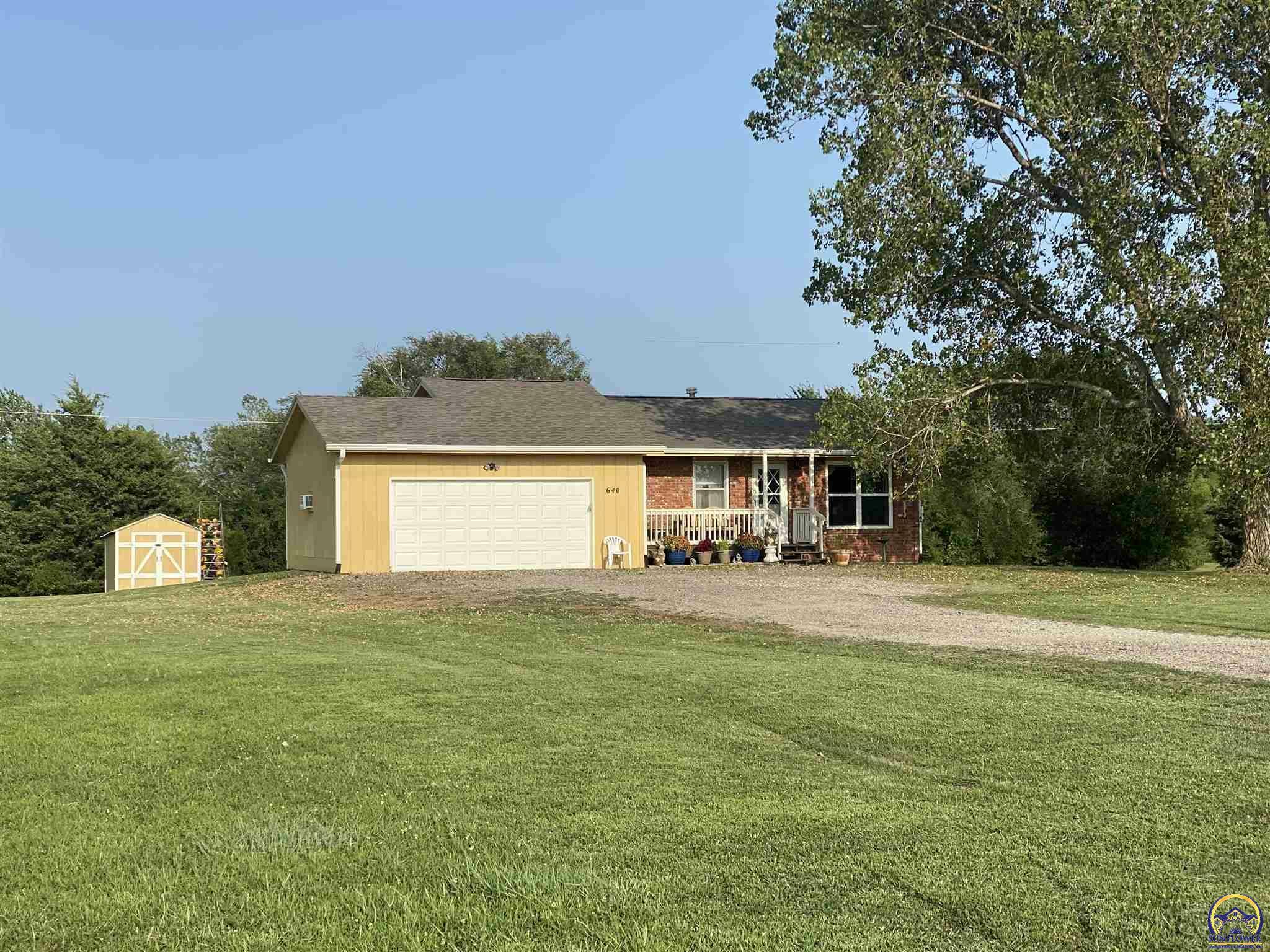 Property Photo:  640 SE Dupont Rd  KS 66542 