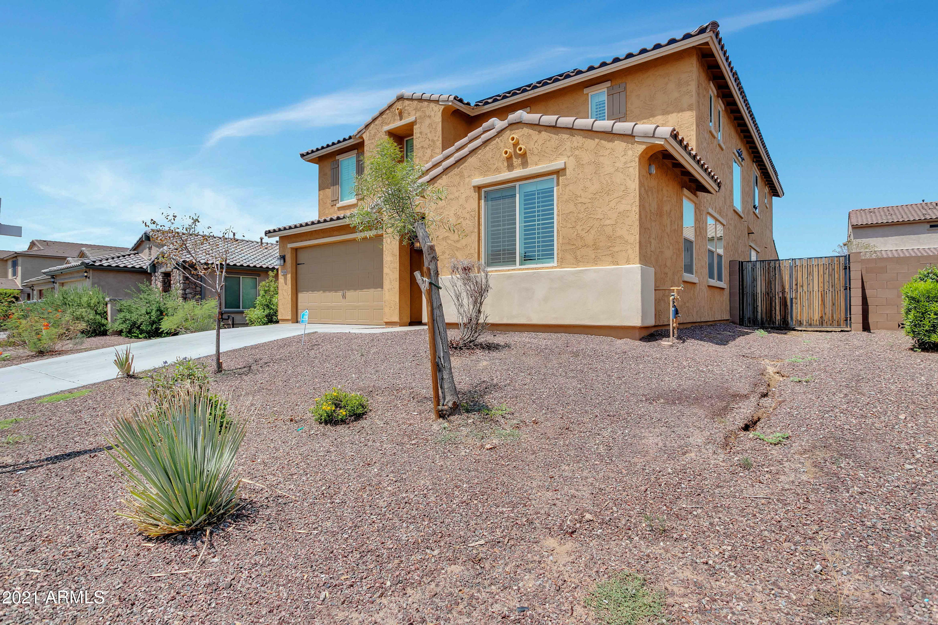 Property Photo:  18356 W Getty Drive  AZ 85338 