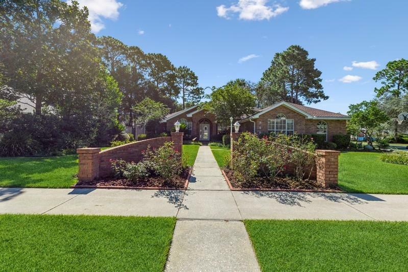 Property Photo:  325 Killarney Road  FL 32578 