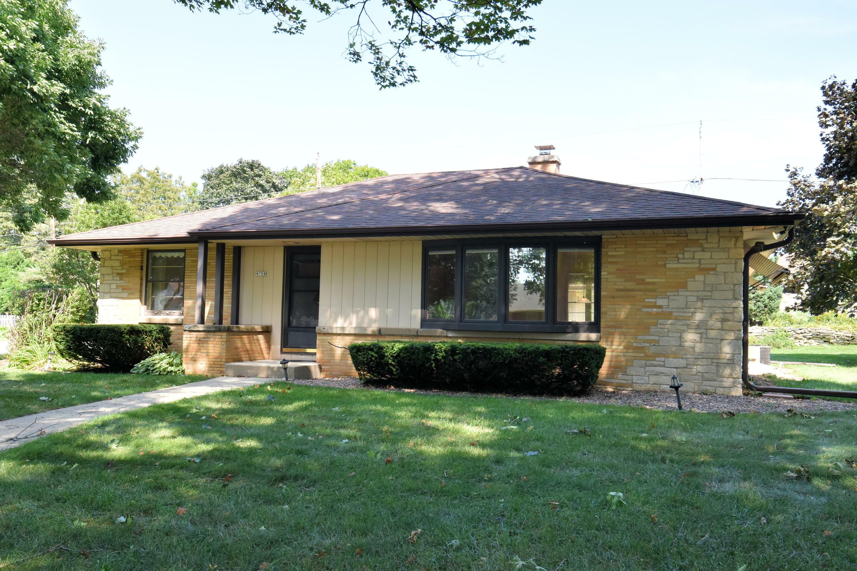 Property Photo:  9758 W Argonne Dr  WI 53222 