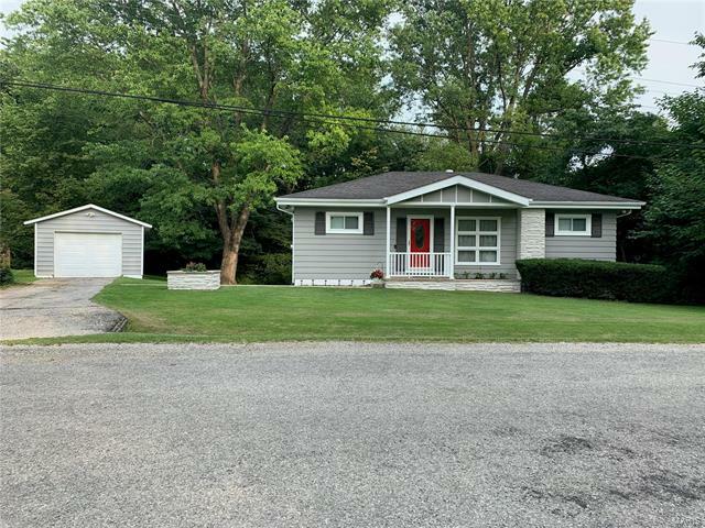 Property Photo: 123 Athlone Drive 62232