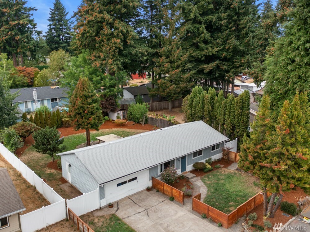 Property Photo:  14402 NE 79th St  WA 98682 