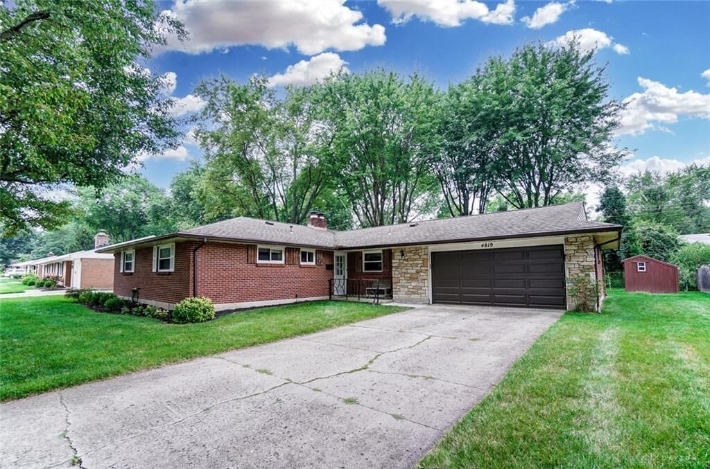 Property Photo: 4819 Arrowhead Drive OH 45440