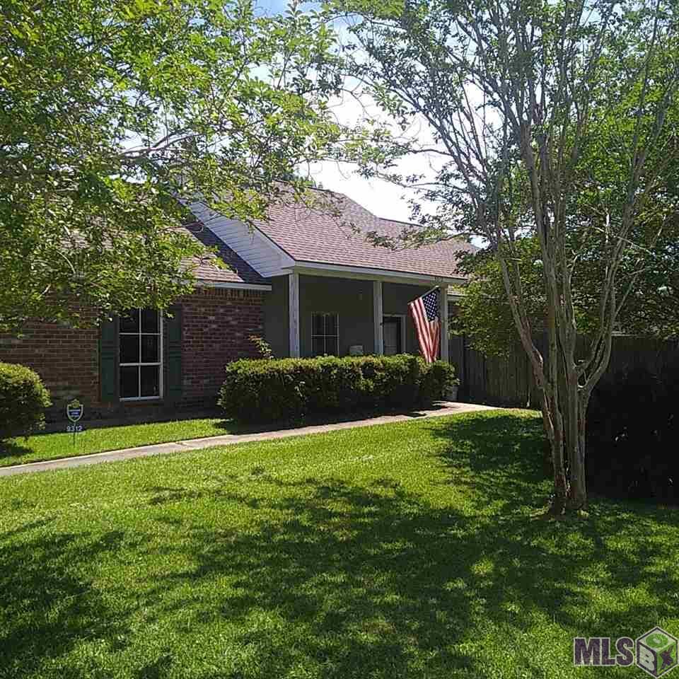 Property Photo: 9312 Pecan Tree Dr LA 70810