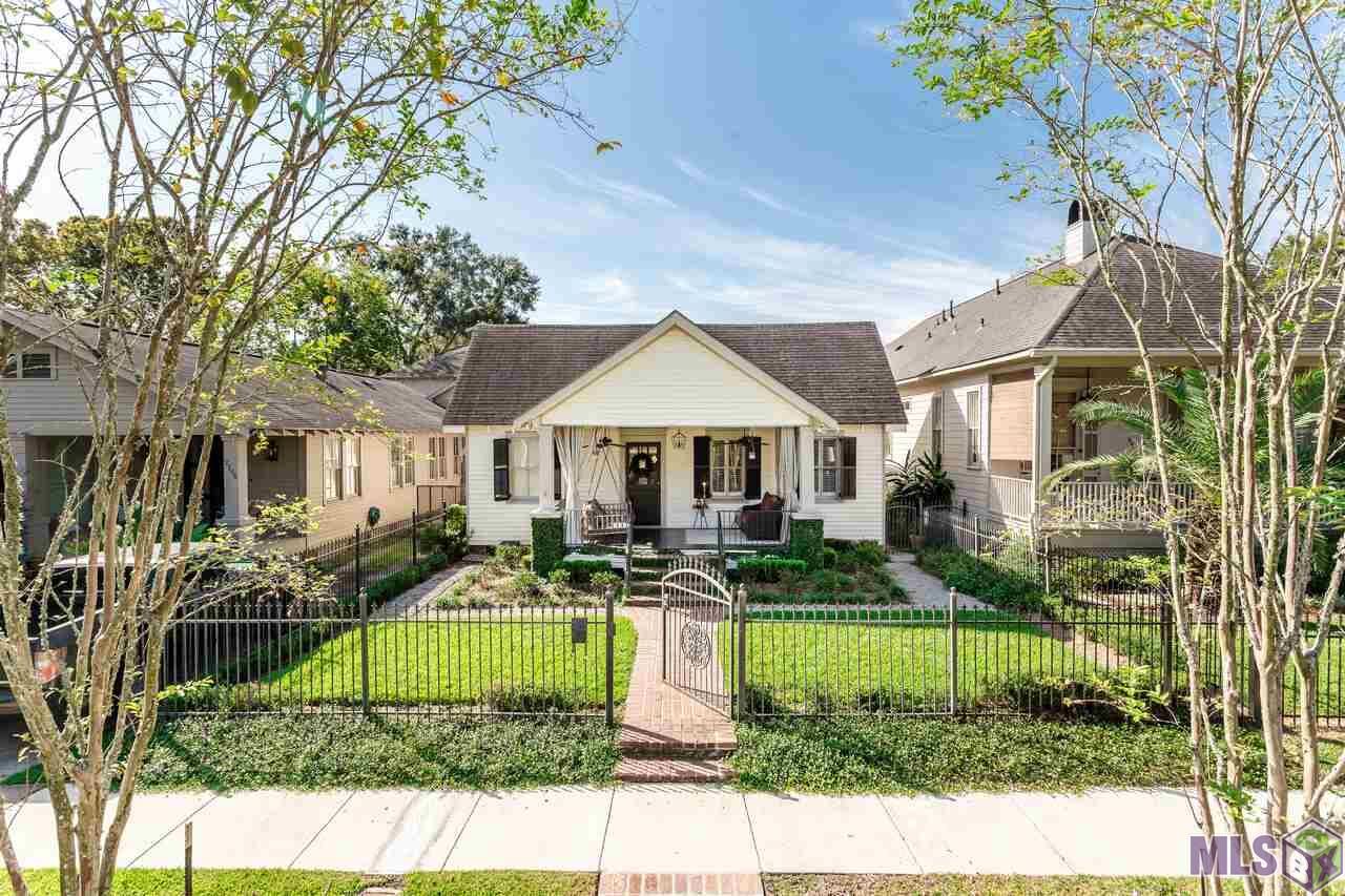 Property Photo:  2148 Oleander St  LA 70806 