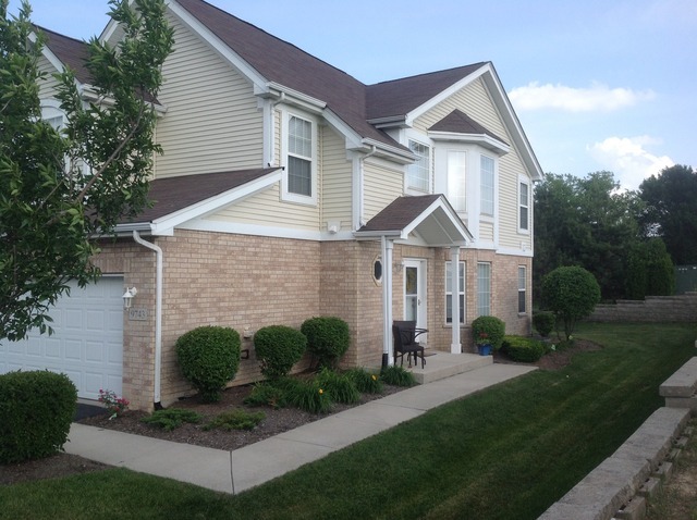 Property Photo: 9743 Hillcrest Circle IL 60467