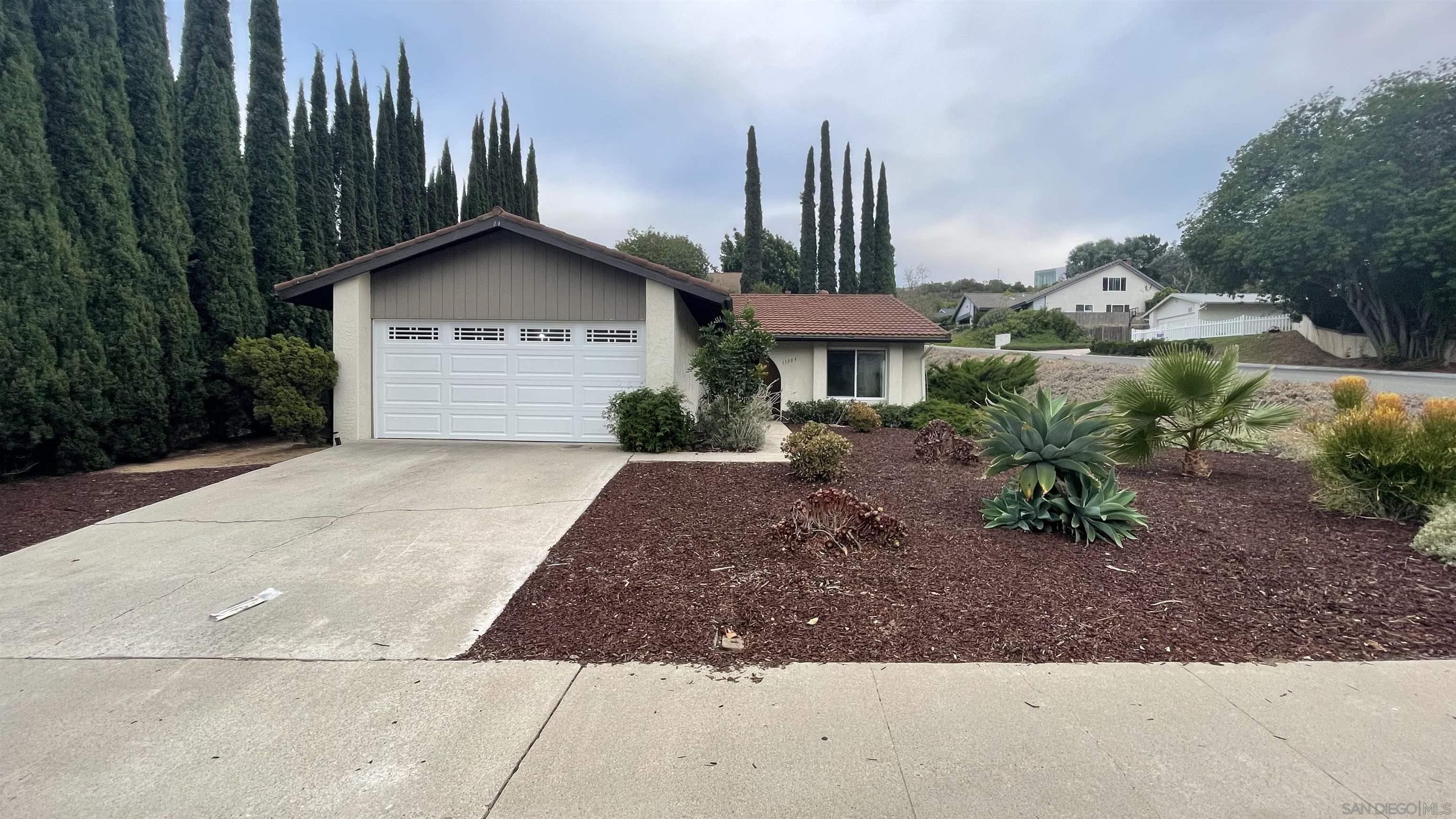 Property Photo: 11303 Capilla Rd CA 92127