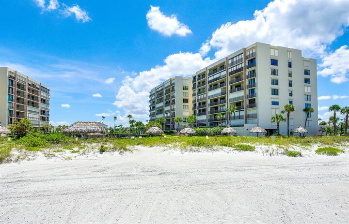 Property Photo:  1430 Gulf Boulevard 103  FL 33767 