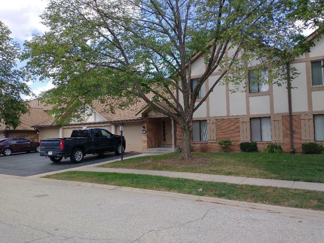 Property Photo:  912 Knottingham Drive 2B  IL 60193 