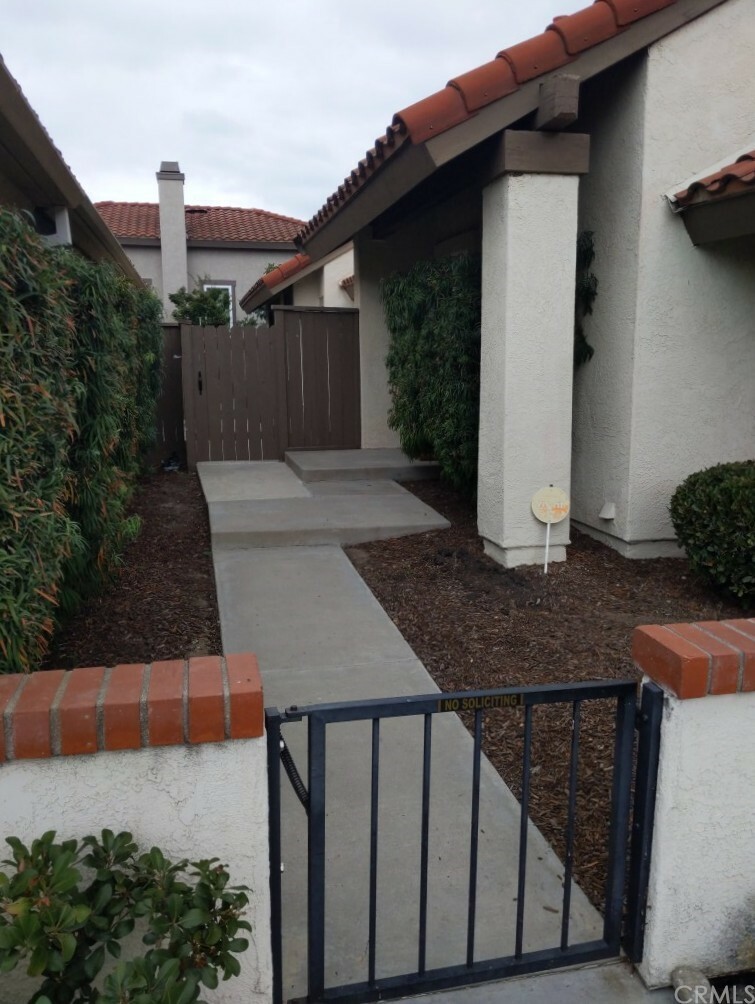 Property Photo:  15 Varesa  CA 92620 