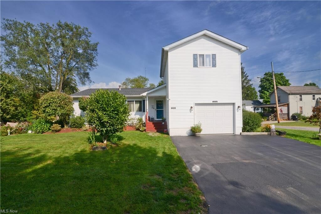Property Photo:  550 N Sumner Street  OH 44413 