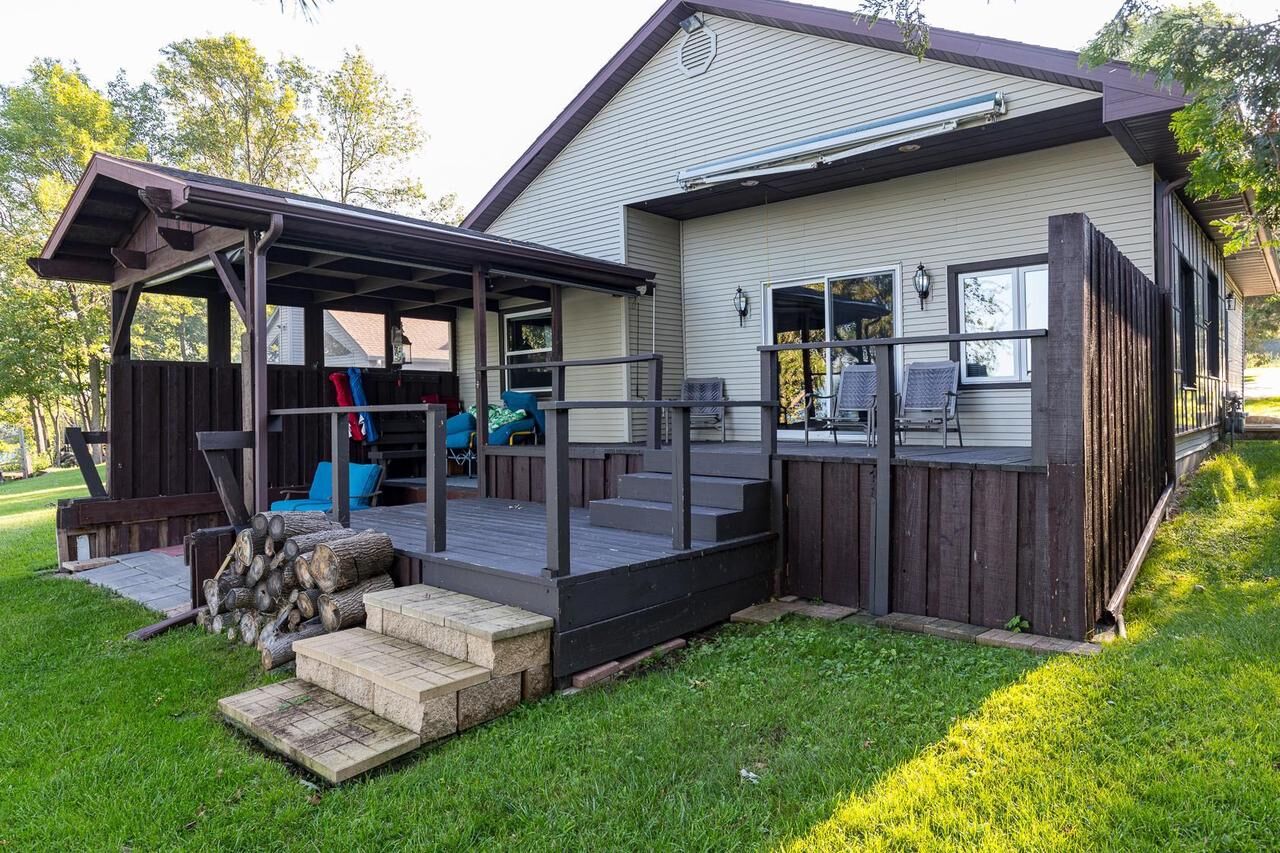 Property Photo: N6663 Harrison Road WI 54129