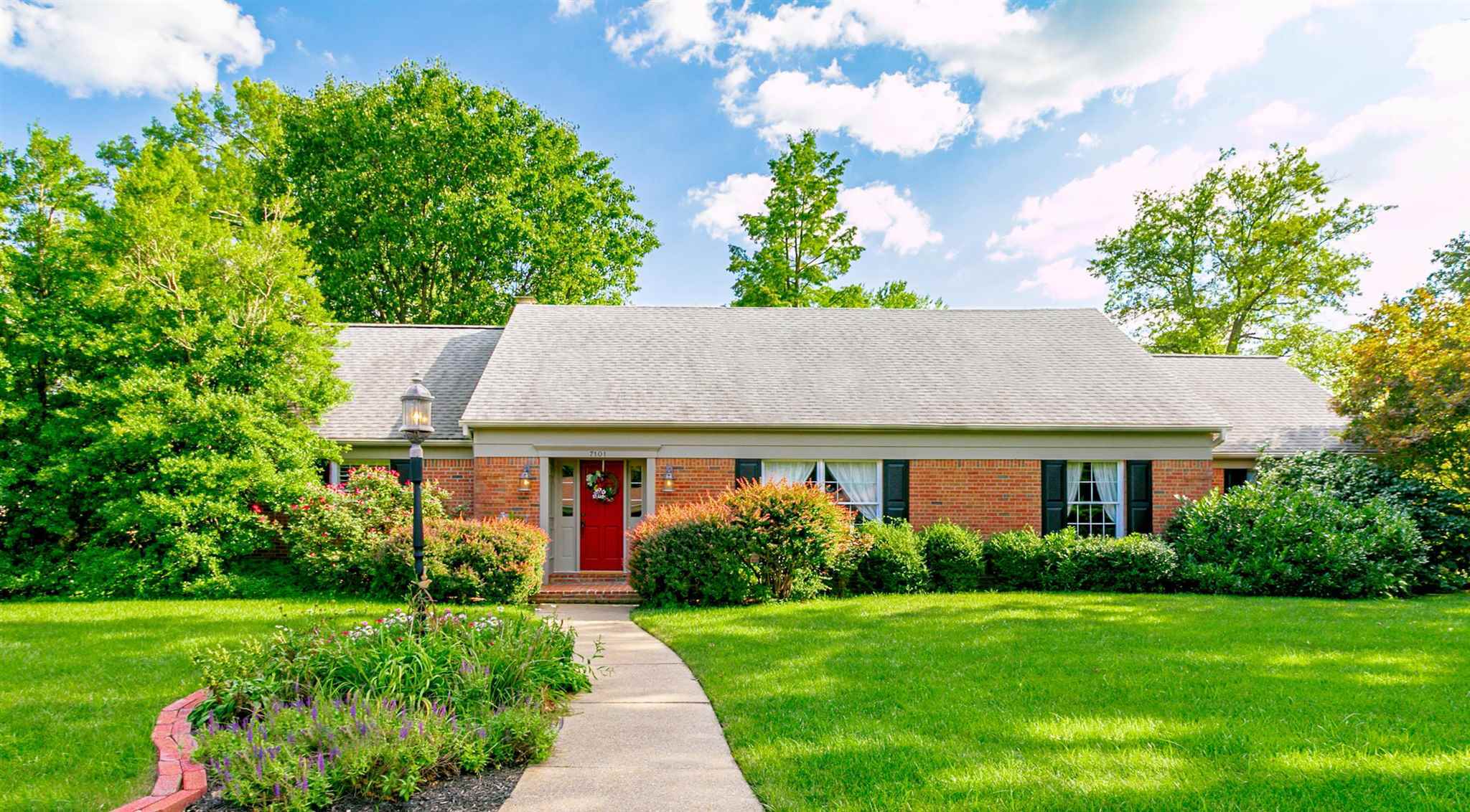 Property Photo: 7101 E Sycamore Street IN 47715