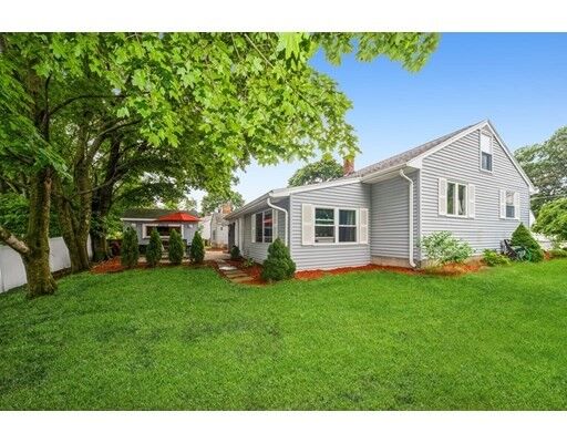 Property Photo:  75 Crestview Road  MA 02451 