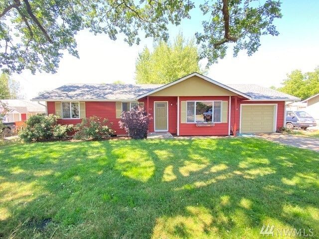 Property Photo: 591 SW 19th St WA 98532