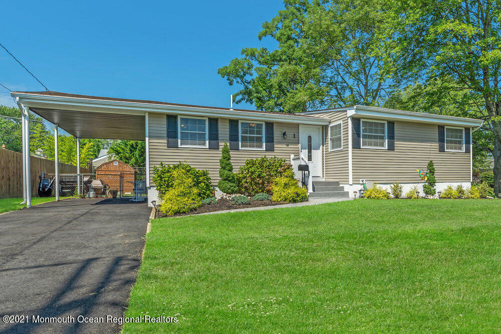 Property Photo:  1 Fleetwood Drive  NJ 07730 